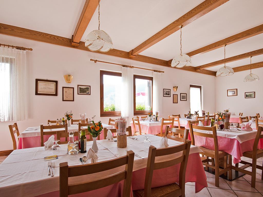 Albergo Alpino Da Tullio Avio Εξωτερικό φωτογραφία